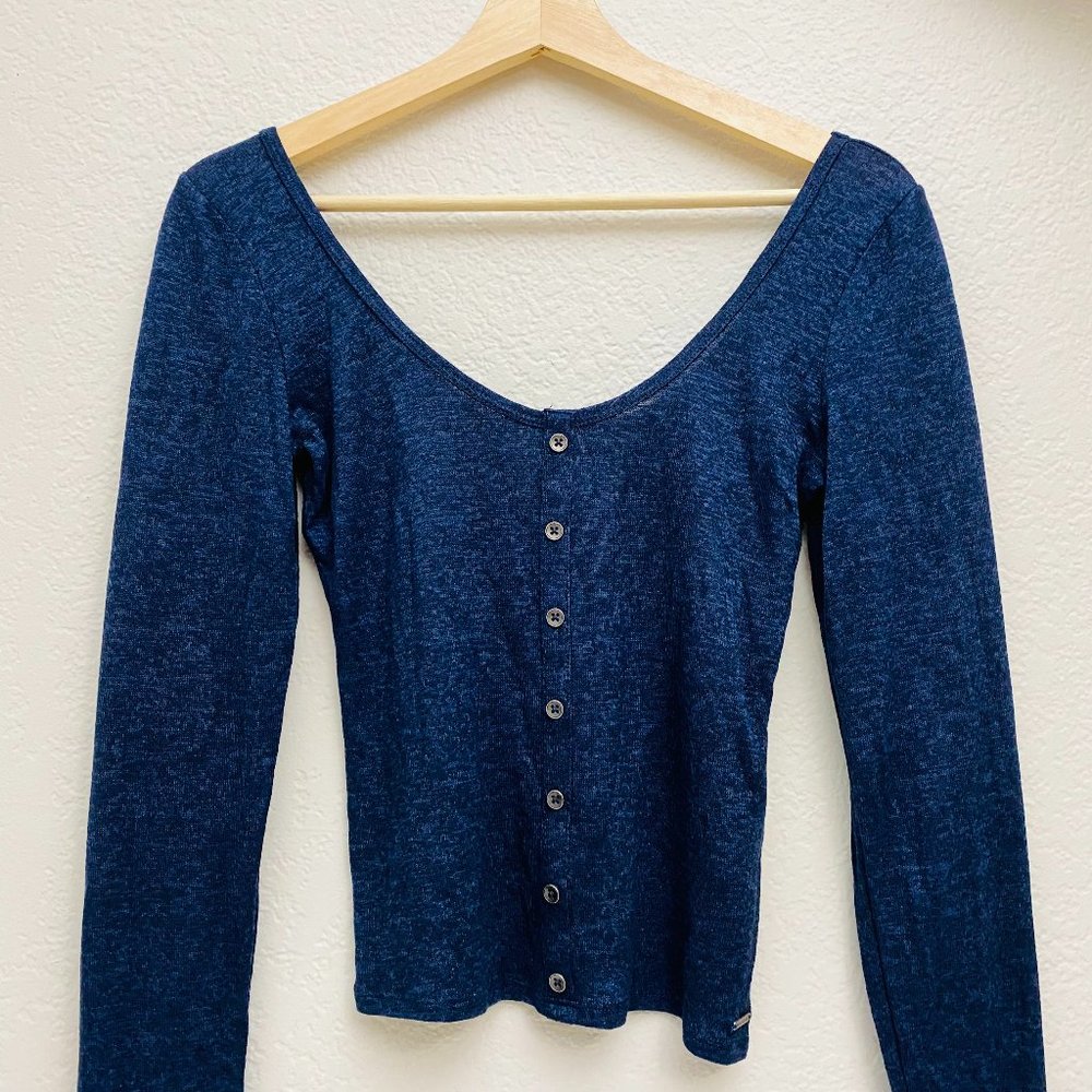 Hollister Cotton Long-Sleeve (open back design)